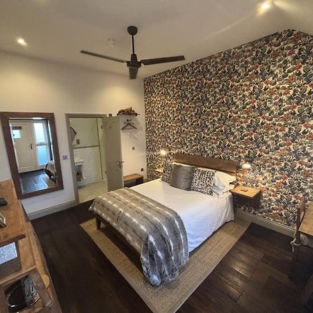 The George Inn Maulden Экстерьер фото