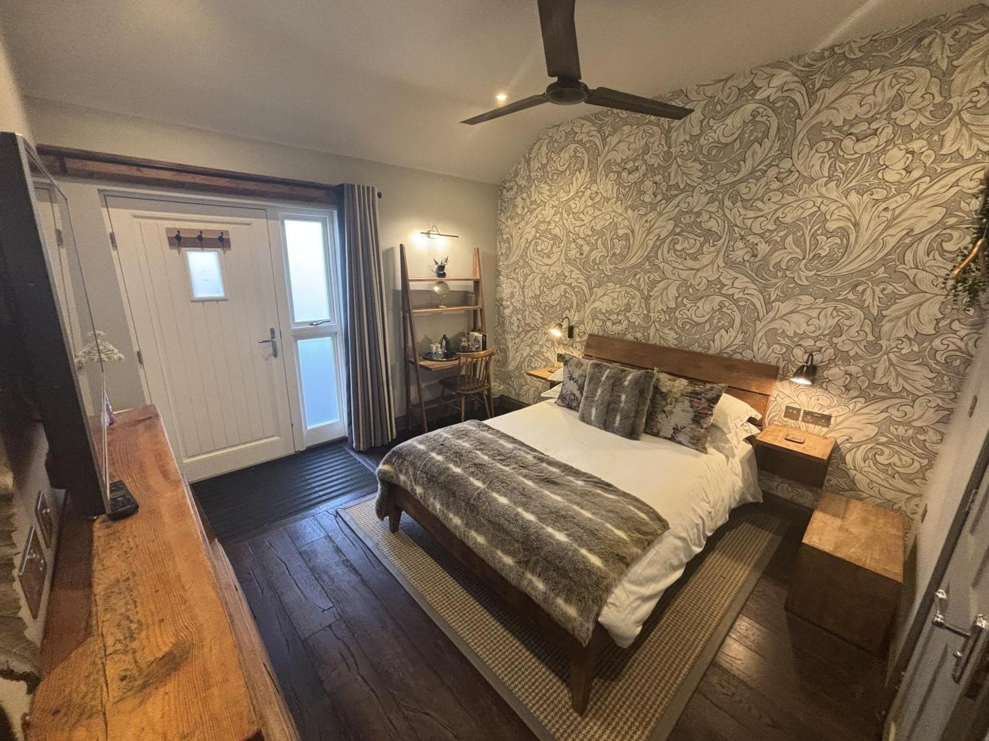 The George Inn Maulden Экстерьер фото
