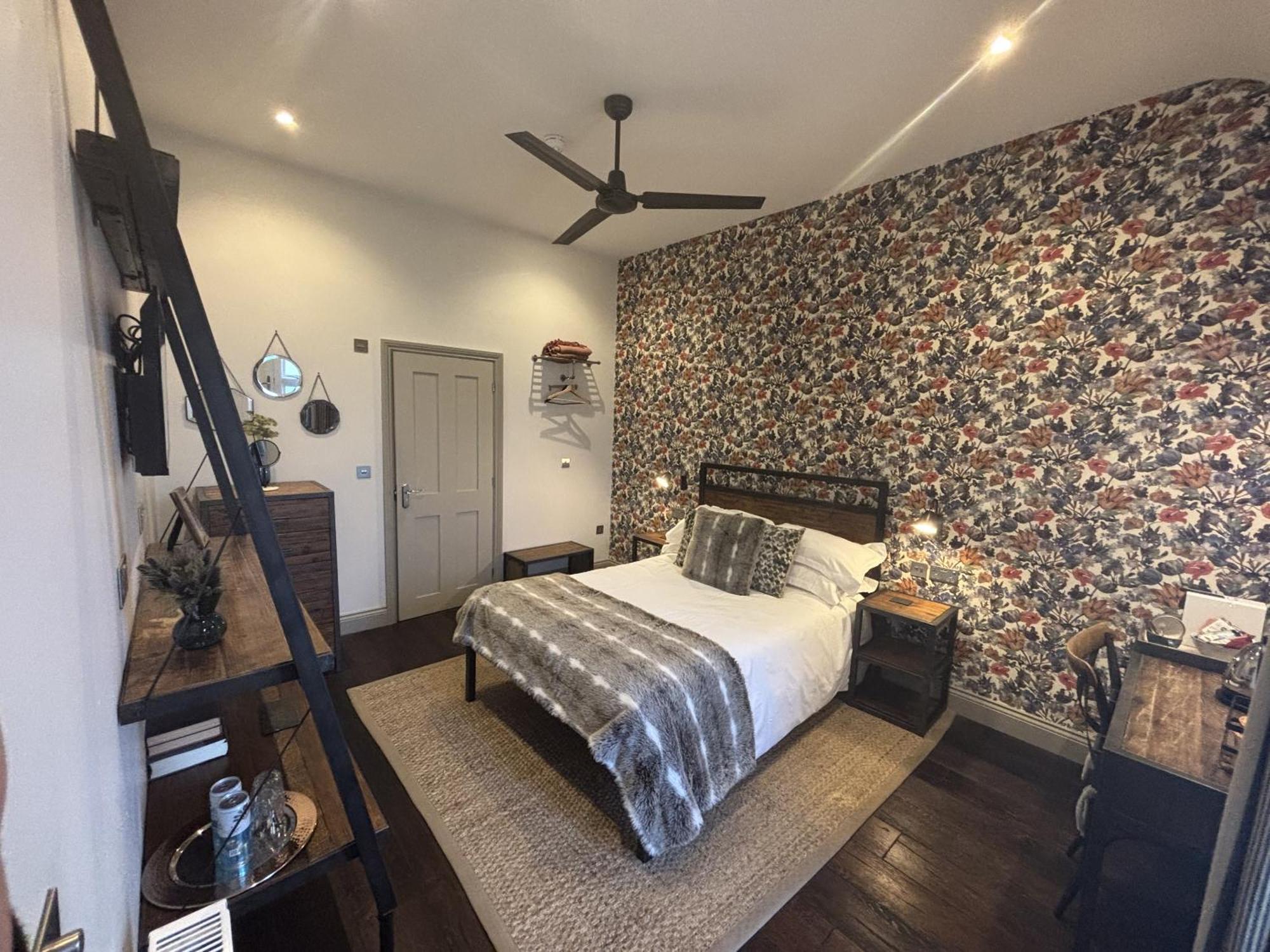 The George Inn Maulden Экстерьер фото