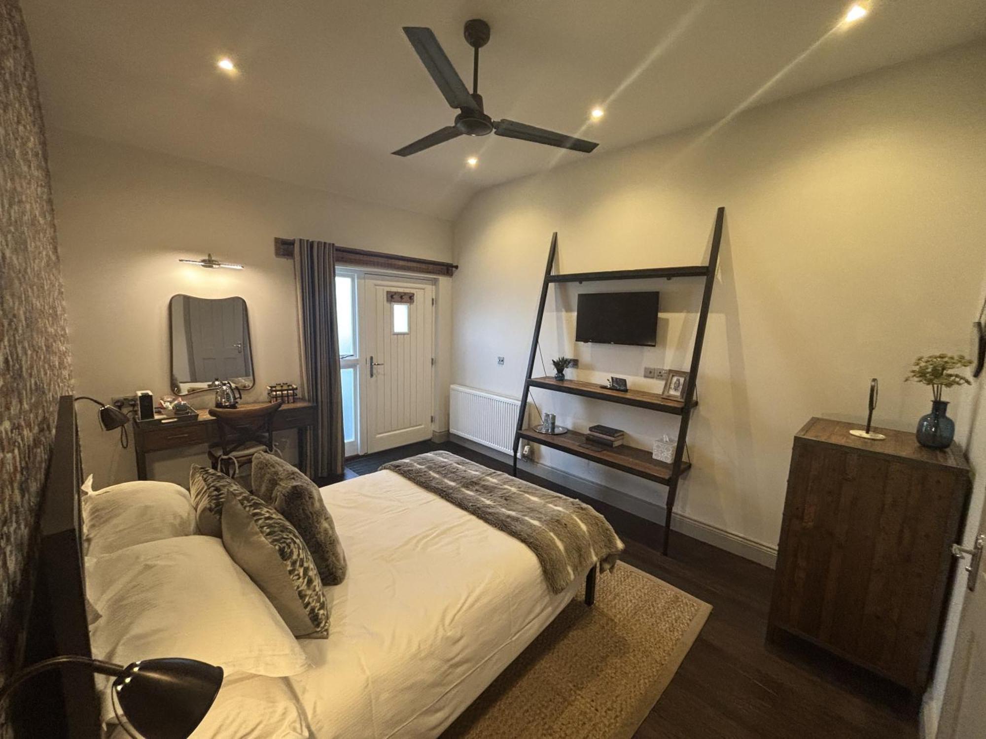 The George Inn Maulden Экстерьер фото